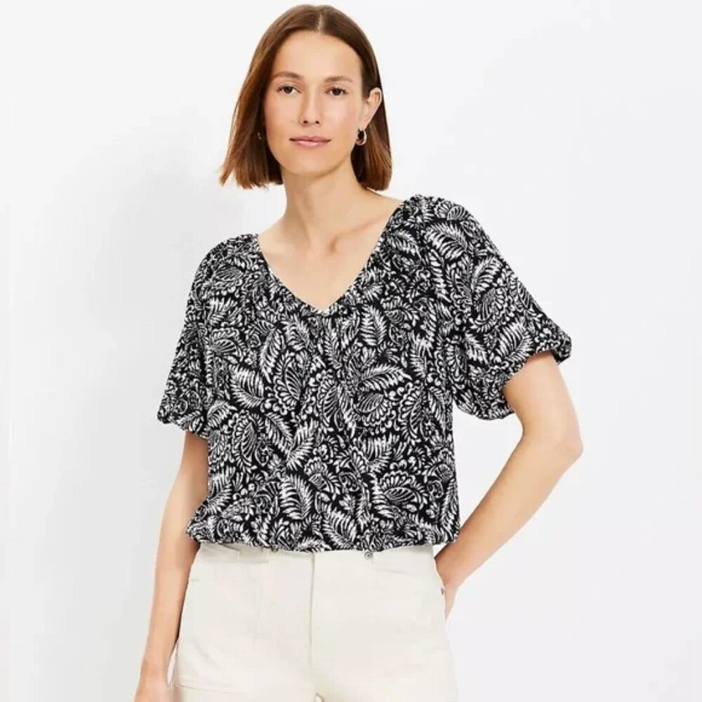 Loft Palm Crinkle Bubble Hem Top Small